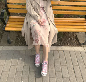 他掀开裙子舌头伸进去在线观看_1080在线观看视频