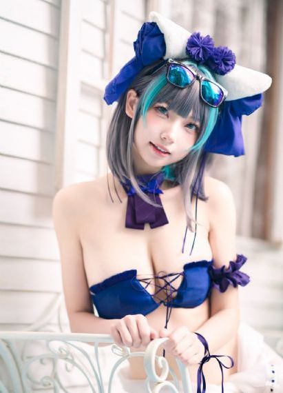 在线午夜福利电影_十万网红美女美酱