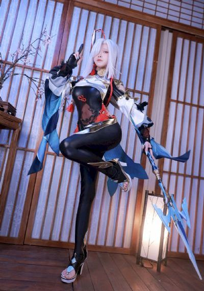 亚洲蜜桃V妇女_超清免费在线播放