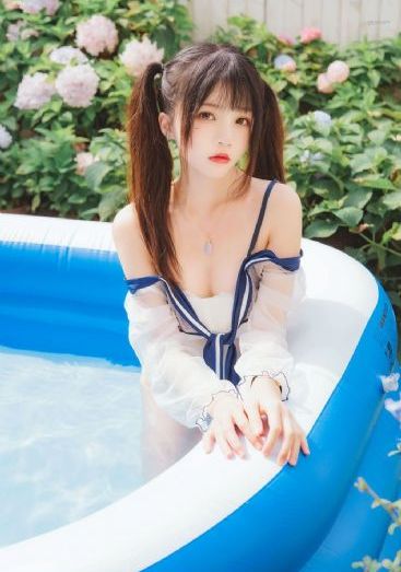 免费男人下面进女人下面黄_电影未删减版