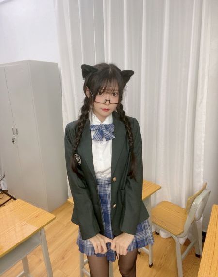 性爱手机在线播放国内家庭乱搞_BD韩语高清免费观看